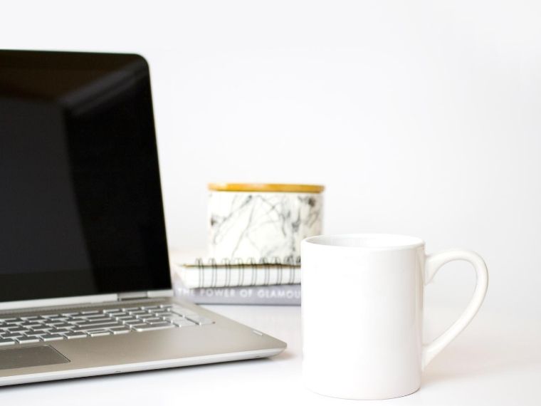 laptop, mug, candle SEO for Dietitians